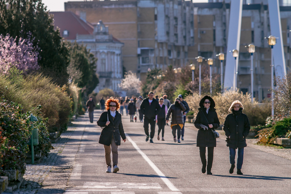 Osječane korona još nije uplašila – promenada puna šetača