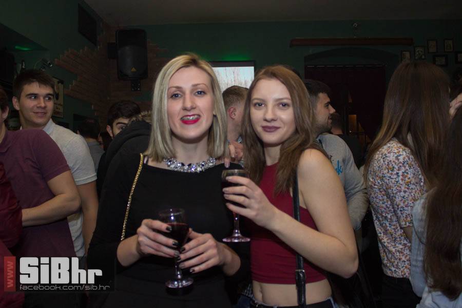 fort_pub_4
