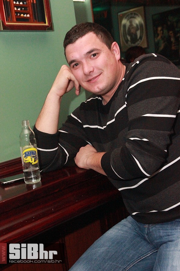 nocni_zivot_FortPub_04012013_Si