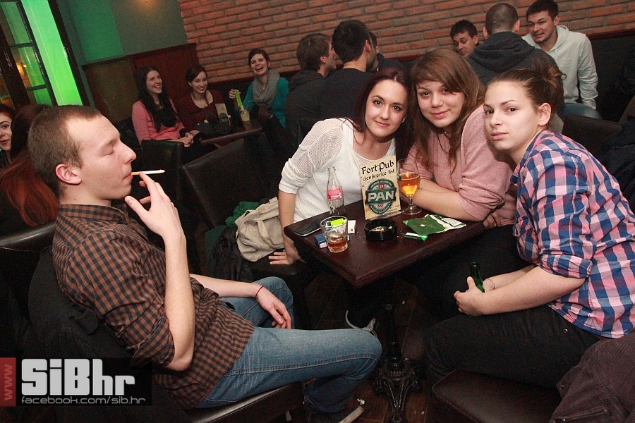 nocni_zivot_FortPub_04012013_Si