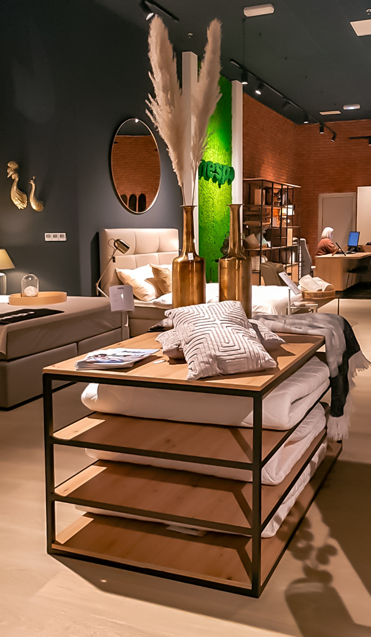 Hespo salon u Superu Hespo salon u Superu