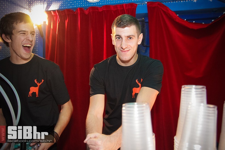 hladno_pivo_kino_europa_1210201