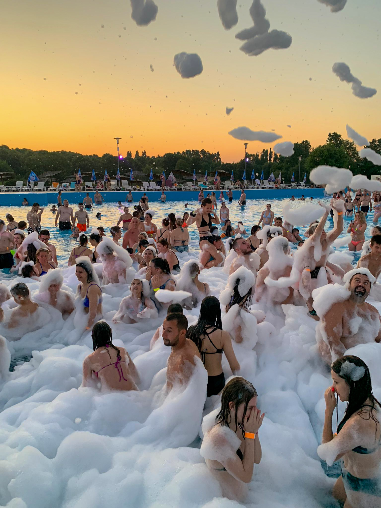 Pjena party u Bizovačkim toplicama Pjena party u Bizovačkim toplicama