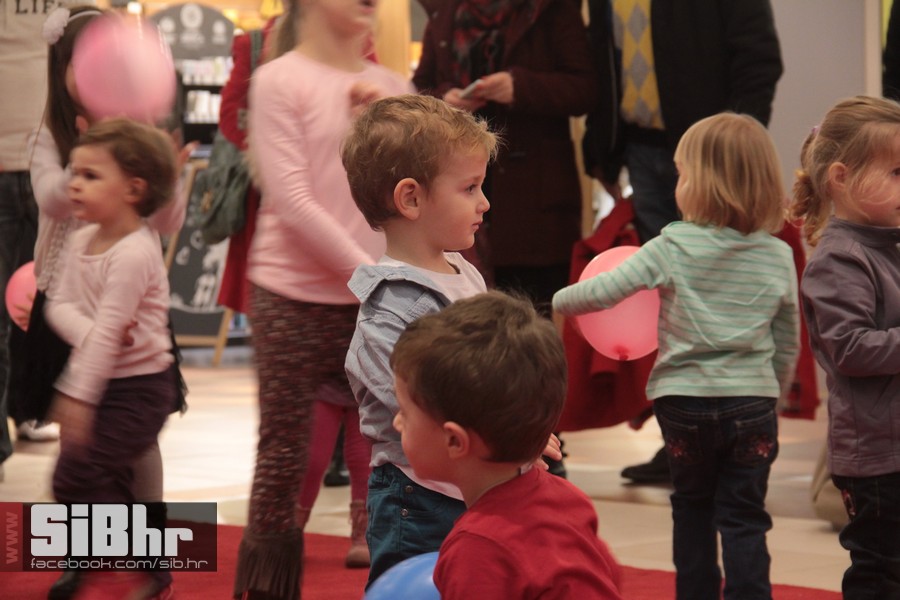 avenuemall_osijek_mali_disco_si