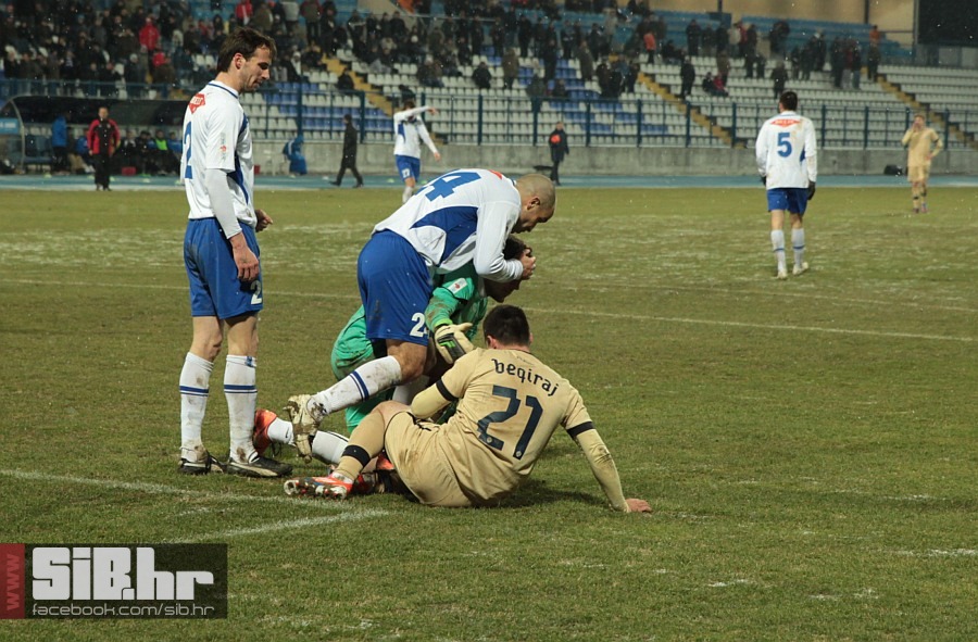osijek_dinamo_2_1_10022013_sibh