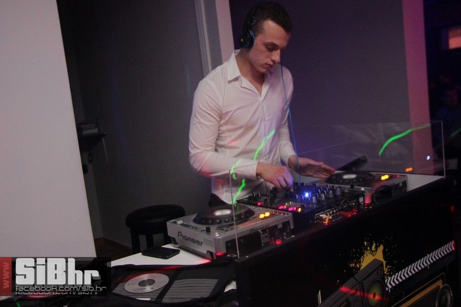 exit0903_06 exit0903_06