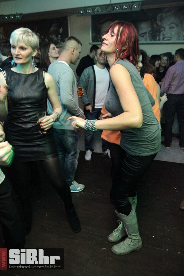 novagtrgkinolumiermediumlotus51 novagtrgkinolumiermediumlotus51