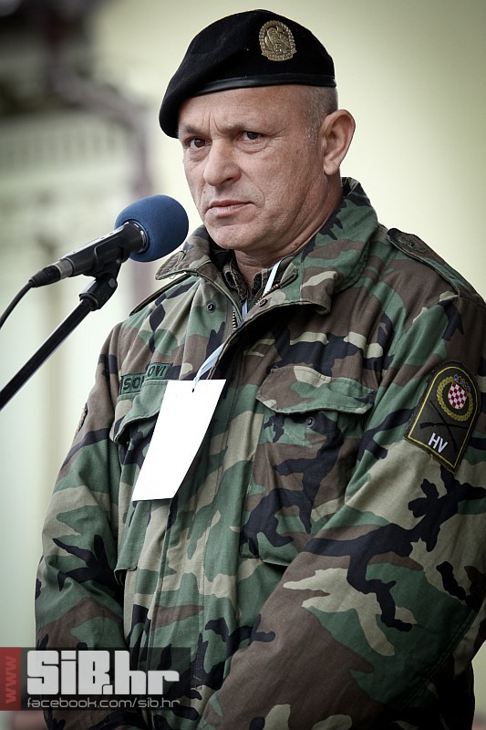 vukovar_prosvjed_protiv_cirilic