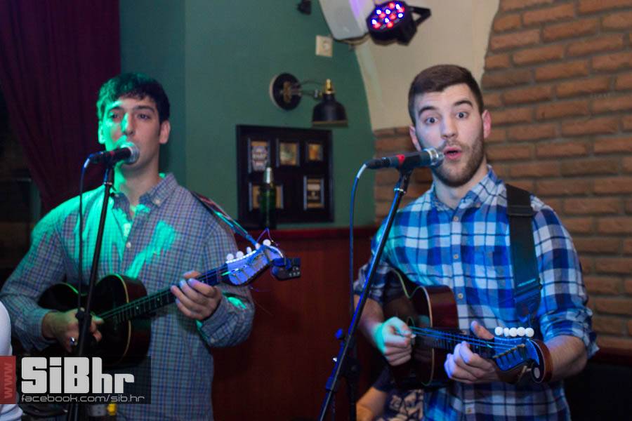 fort_pub_8