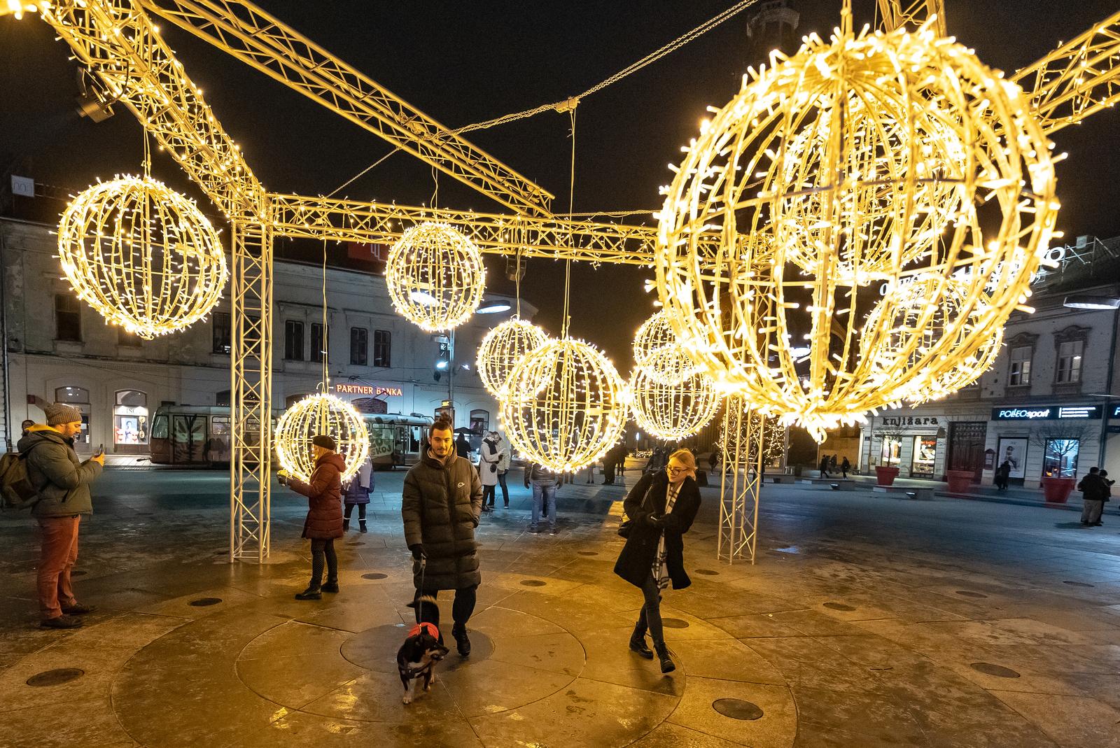 Advent u Osijeku ove godine još sjajniji i čarobniji