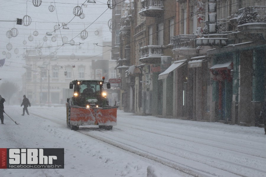 snijeg_prosinac_osijek_SiBhr_12