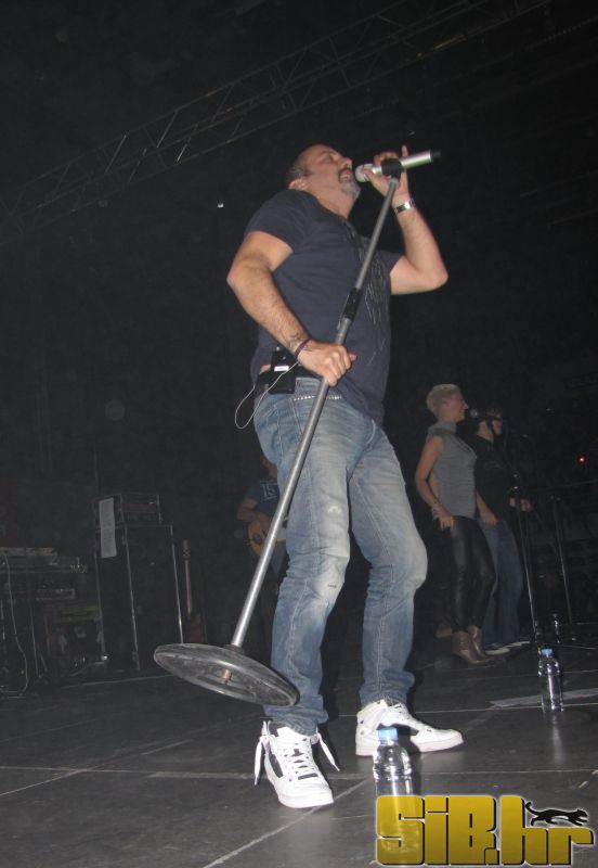 Tony13