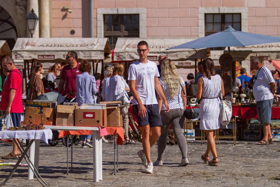 Rujanski Sajam antikviteta privukao brojne posjetitelje