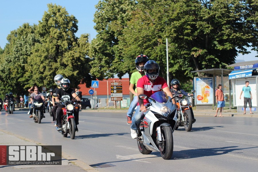 motorijada_osijek_defile_SiBhr_