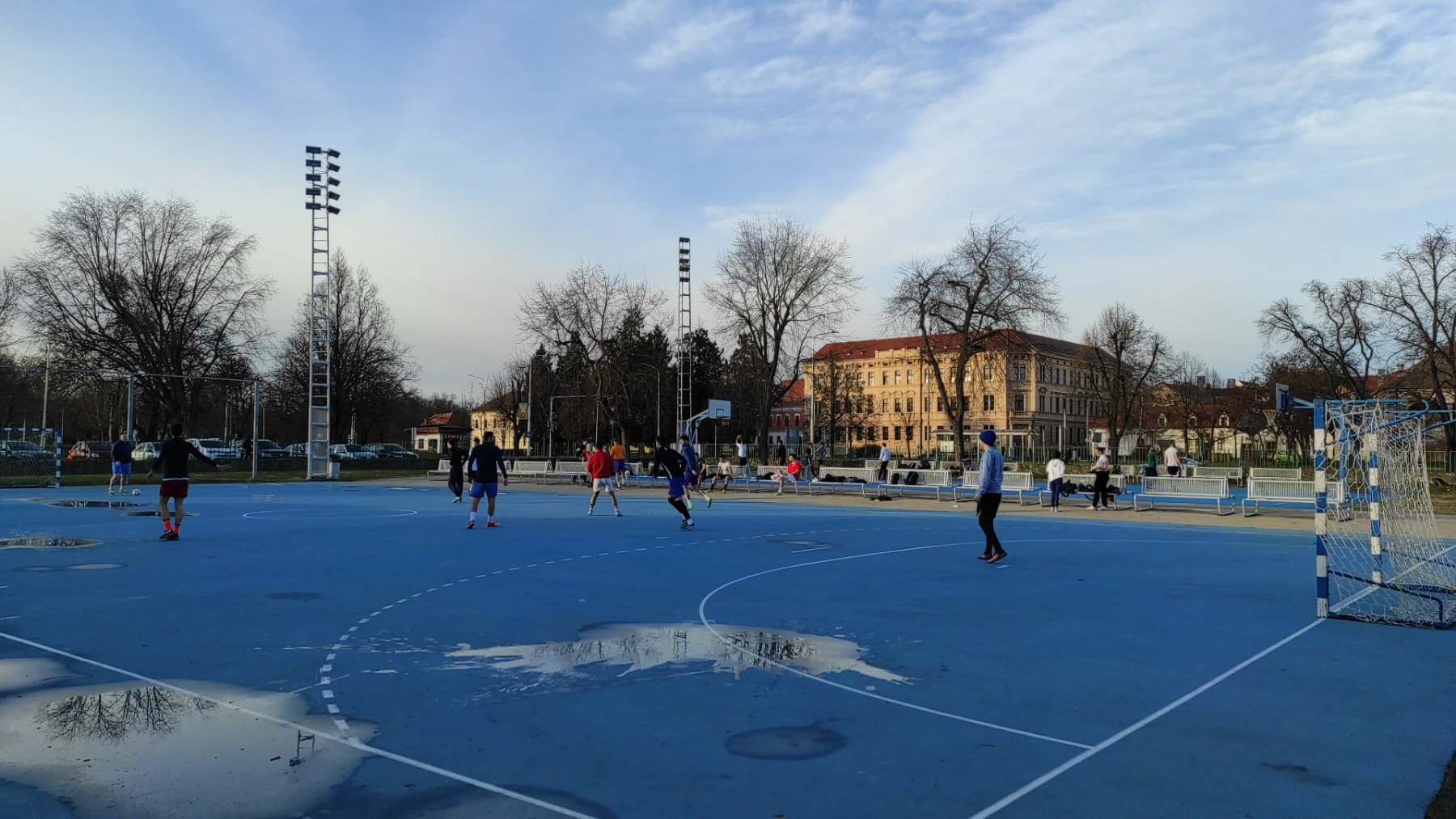 Krcata ‘Srednjika’: Osječani trčali, igrali nogoš, basket…
