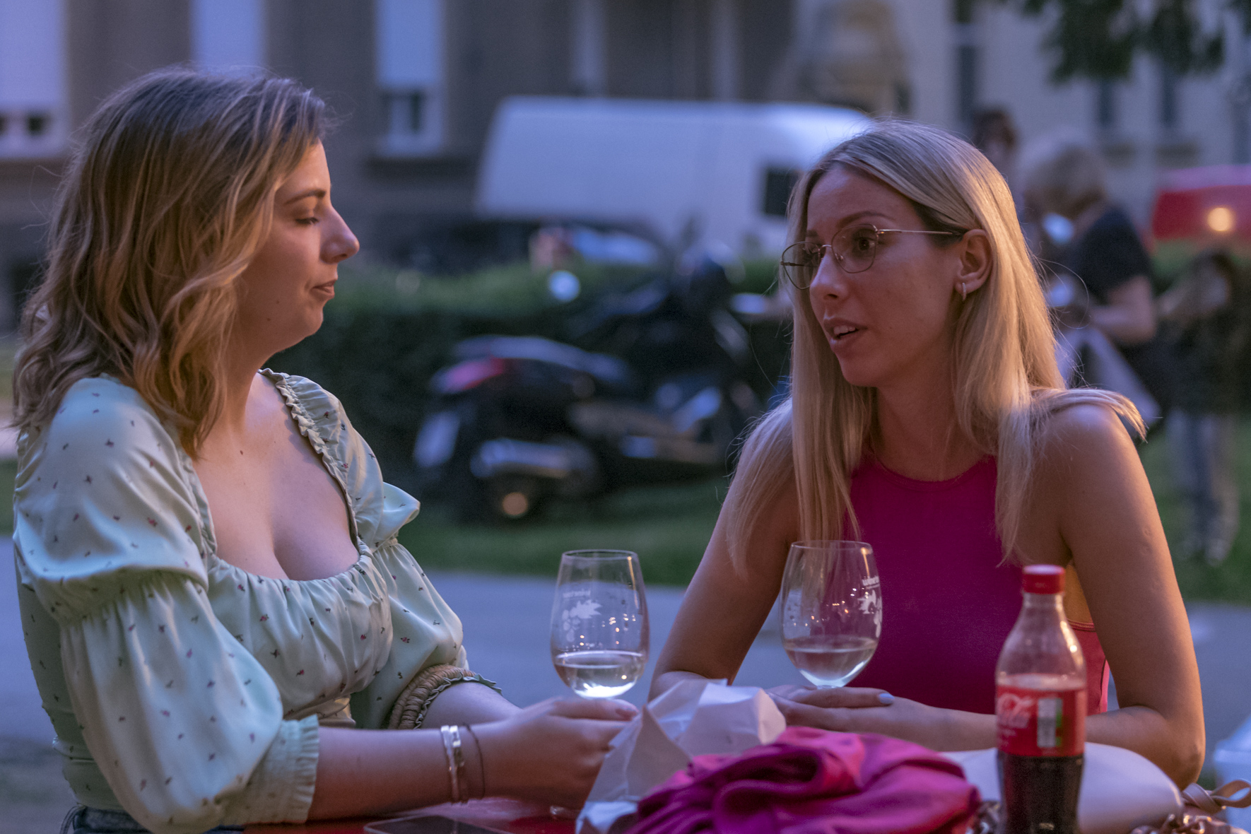 Večer vina i umjetnosti svibanj 2024. Večer vina i umjetnosti svibanj 2024.