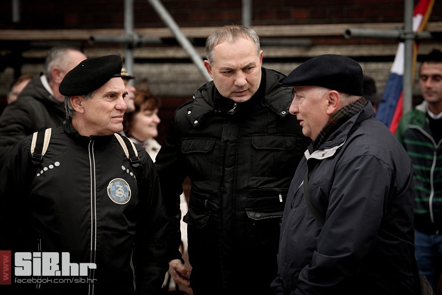 oslobodeni_generali_16112012_mb