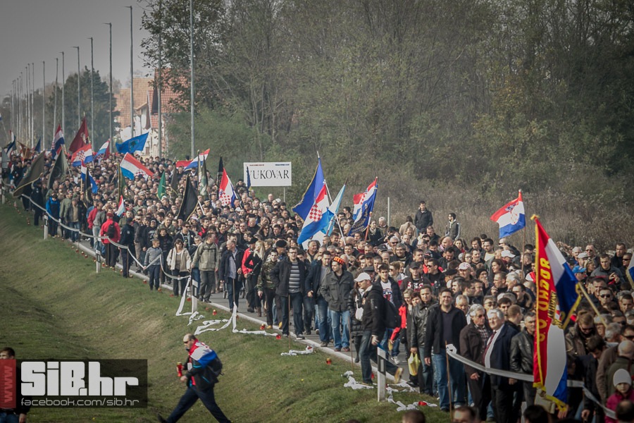 kolona_sjecanja_vukovar_1811201