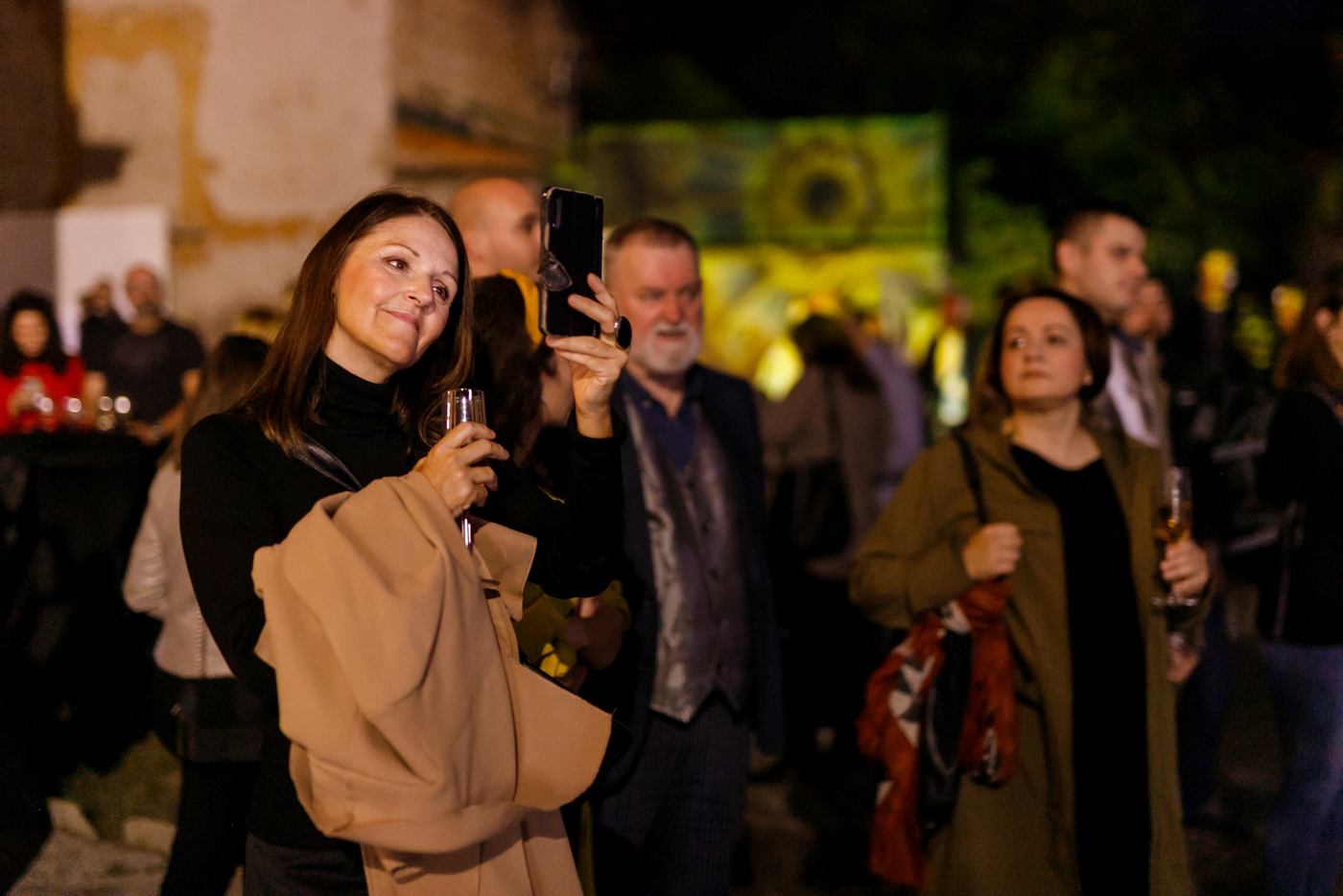 Image 5486318 (auto) Image 5486318 (auto)