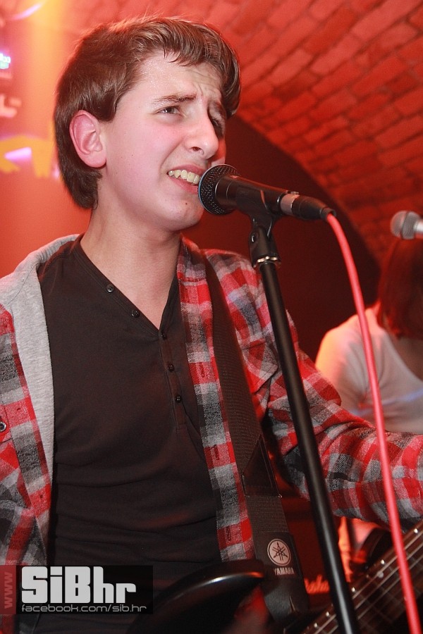 2014_11_1_nightlifeIMG_8640_exi 2014_11_1_nightlifeIMG_8640_exi