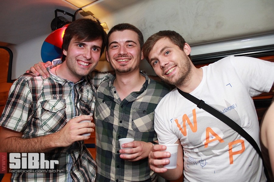 tramvajparty_osijek_nightlife_s