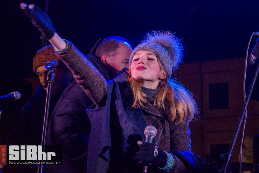 nova_godina_2016_trg_tvrdja_sib nova_godina_2016_trg_tvrdja_sib