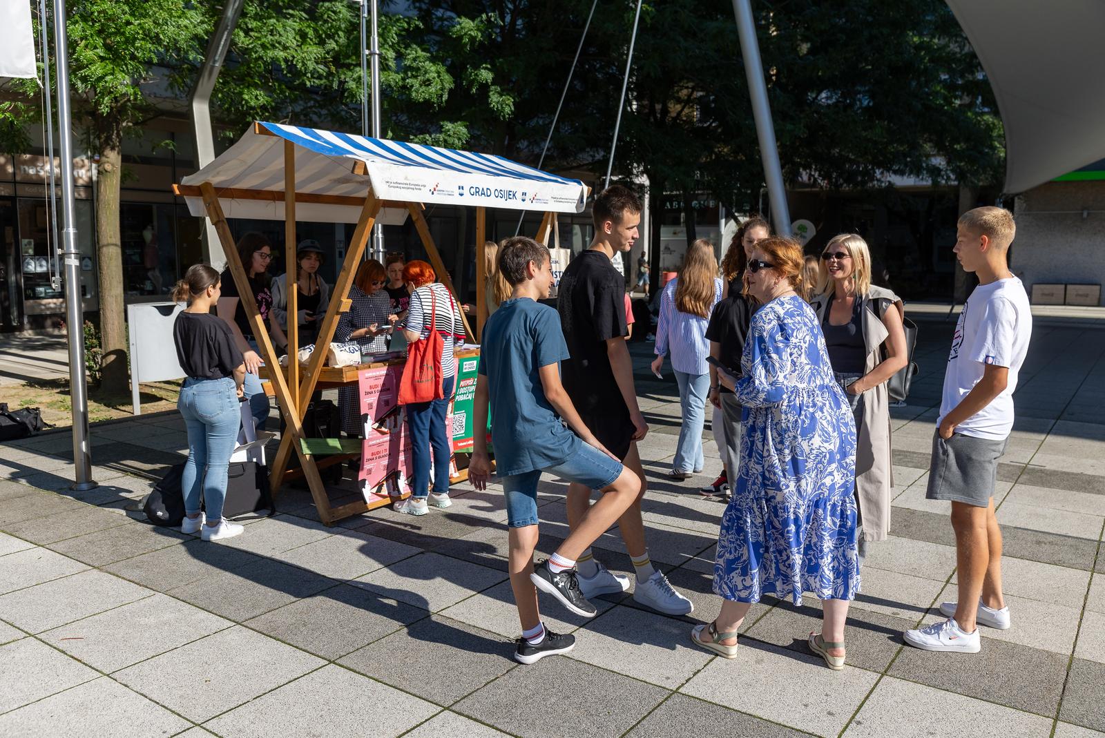 “Žena s glasom” Osijek “Žena s glasom” Osijek