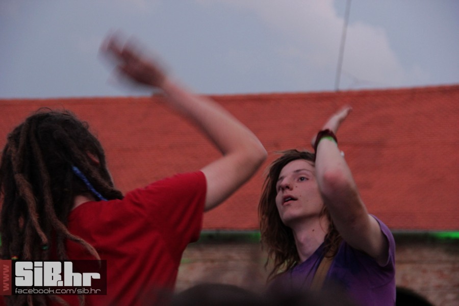 ufo_1_dan_07072012_sibhr_by_010