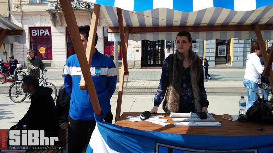 nkosijek_trg_2014_09