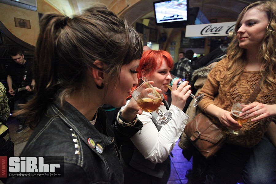 pullover_14032013_sibhr_009 pullover_14032013_sibhr_009