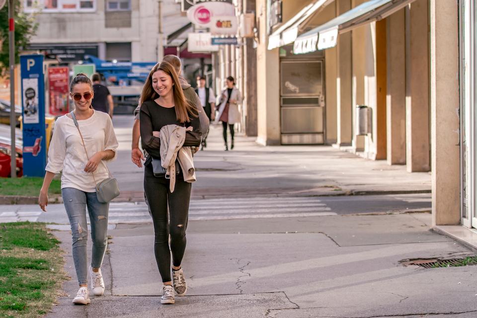 Legice i lege u nedjeljnoj šetnji Legice i lege u nedjeljnoj šetnji