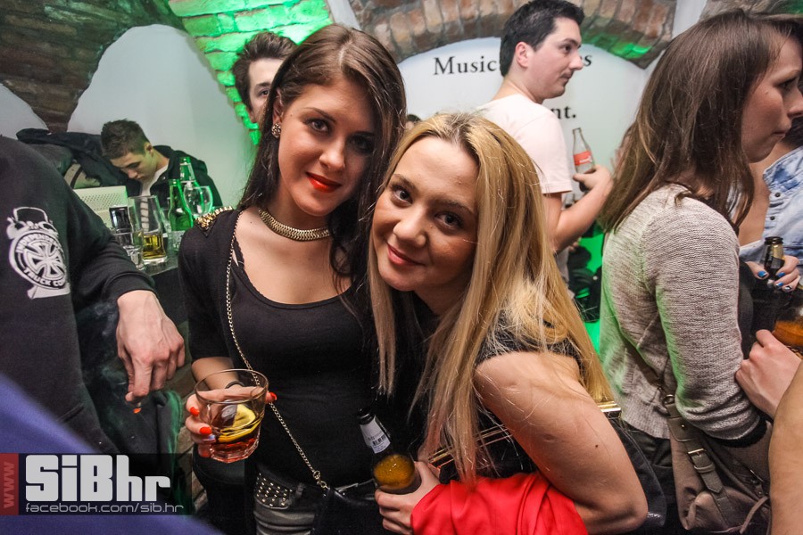 exit-viptaxi_SiBhr_38 exit-viptaxi_SiBhr_38