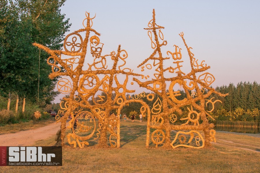 Slama_Land_Art_SiB_001