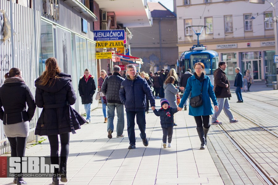 subota_osijek_setnja_ljudi_30