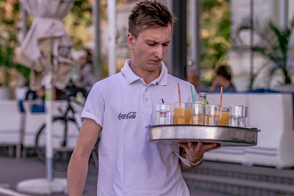 Legice i lege u nedjeljnoj šetnji Legice i lege u nedjeljnoj šetnji