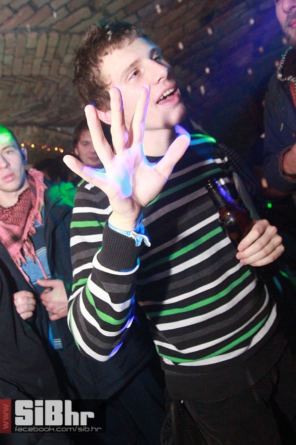 nocni_zivot_Exit_04012013_SiBhr