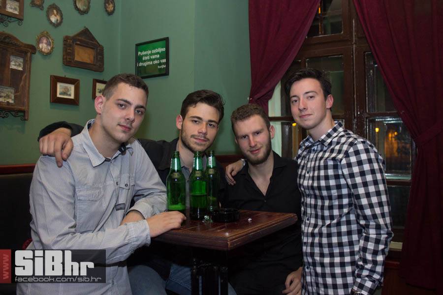 fort_pub_3