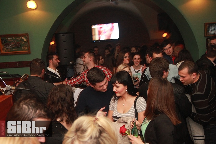 fortpub_osijek_nightlife_sibhr1