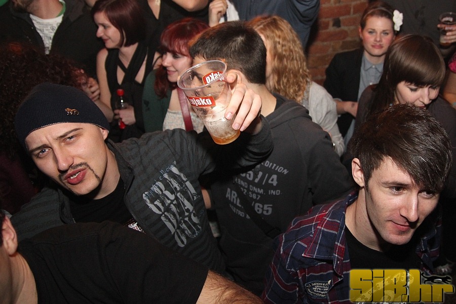 brkovi_mini_teatar_28_01_2012_s