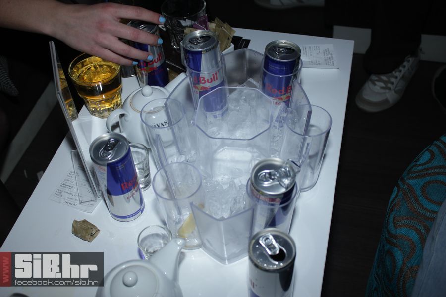 redbull_after_lotus_SiBhr_19