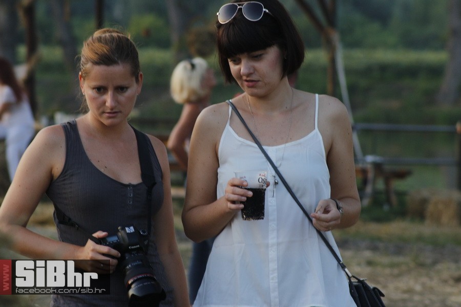 slama_dan_drugi_SiBhr_94 slama_dan_drugi_SiBhr_94