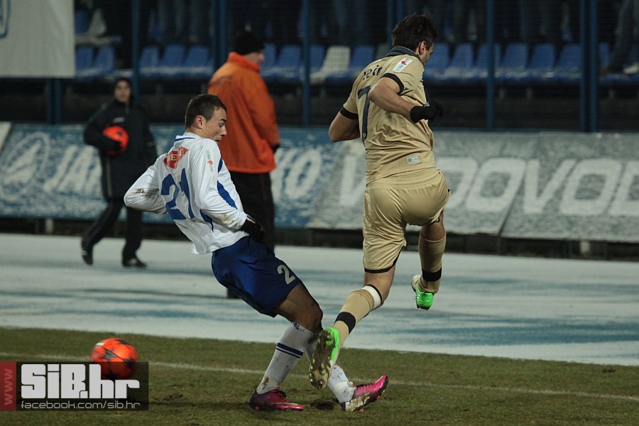 osijek_dinamo_2_1_10022013_sibh