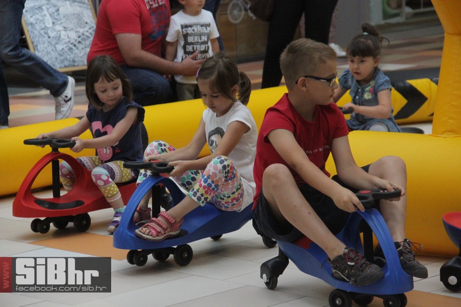 autici_avenue_mall_osijek_15