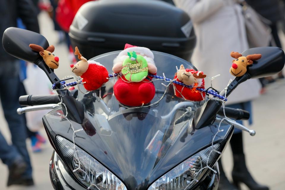 Motomrazovi i ove godine razveselili najmlađe Osječane