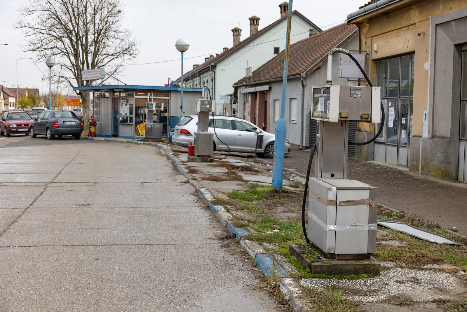 Ilegalna benzinska pumpa u centru Bizovca