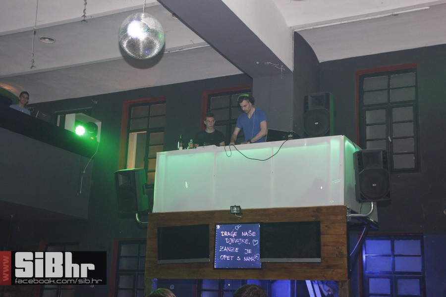 pjena_party_bastion_SiBhr_2 pjena_party_bastion_SiBhr_2