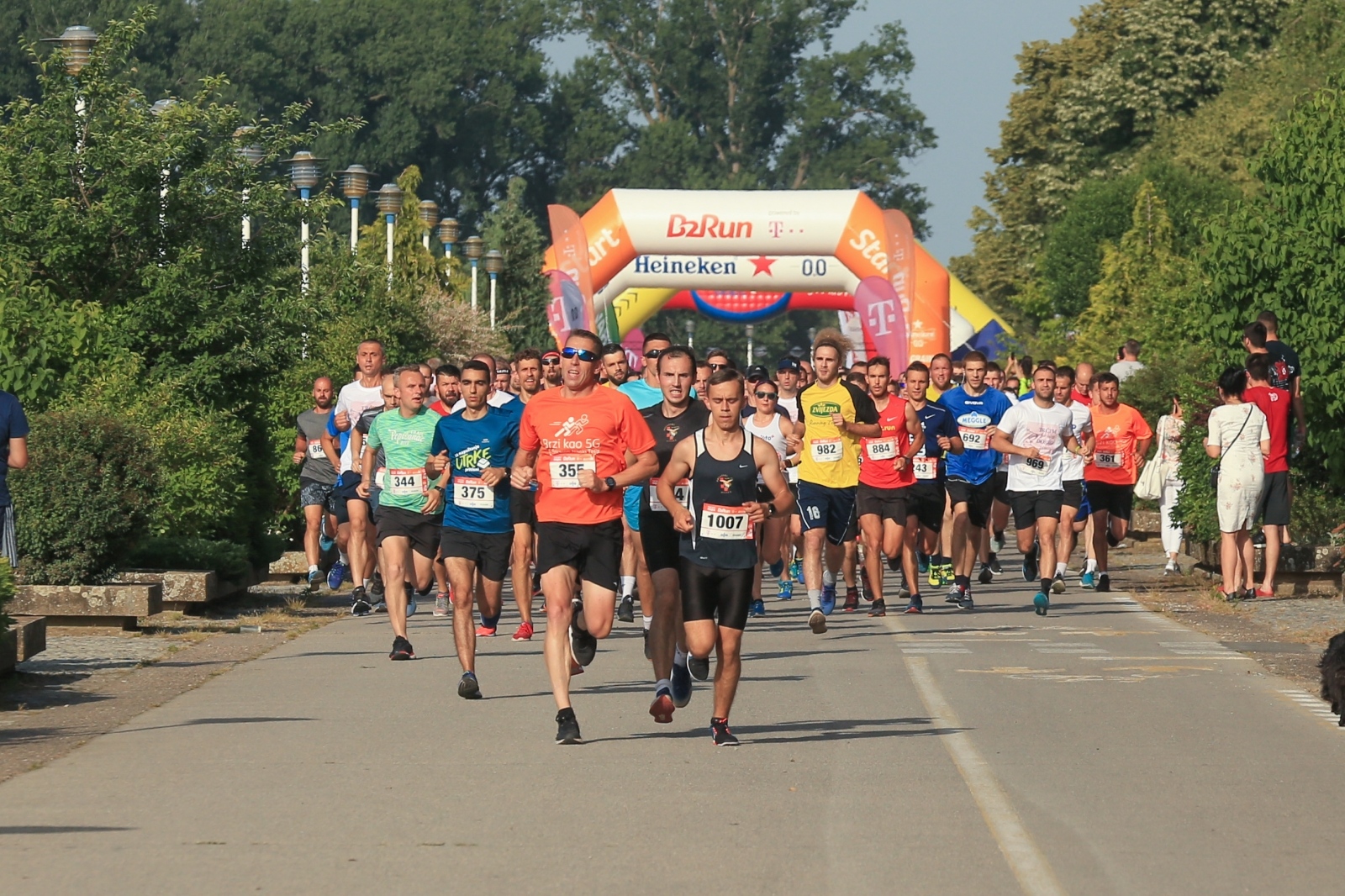 B2B run okupio 1005 trkača u Osijeku B2B run okupio 1005 trkača u Osijeku