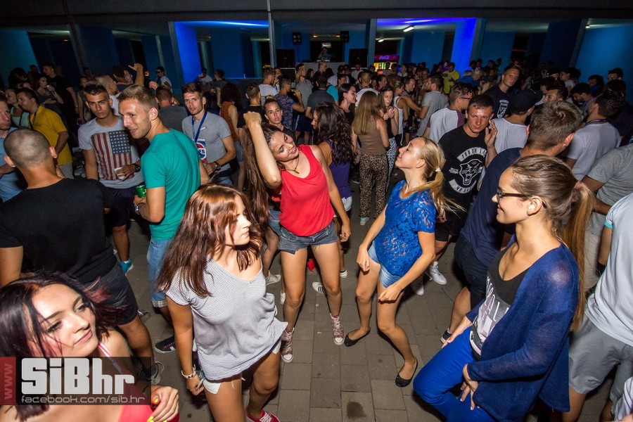 dc_party_by_zoran_24