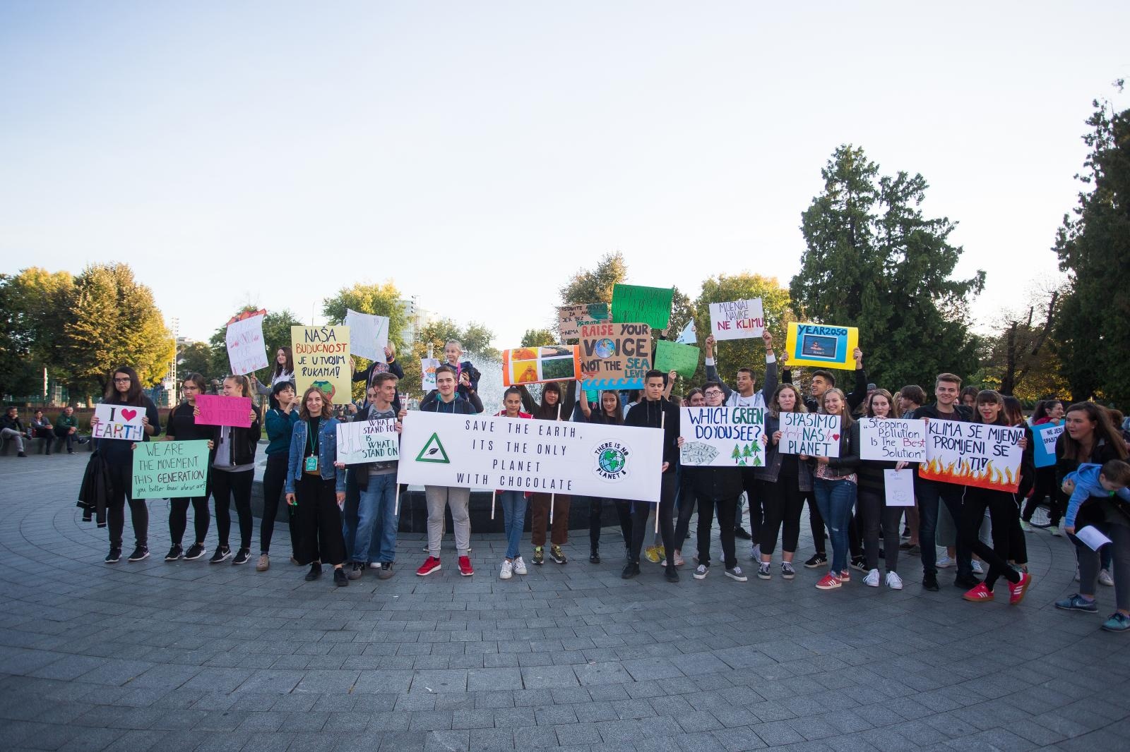 Osijek, 20.9.2019. – Prosvjed srednjoškolaca za spas klime Osijek, 20.9.2019. – Prosvjed srednjoškolaca za spas klime