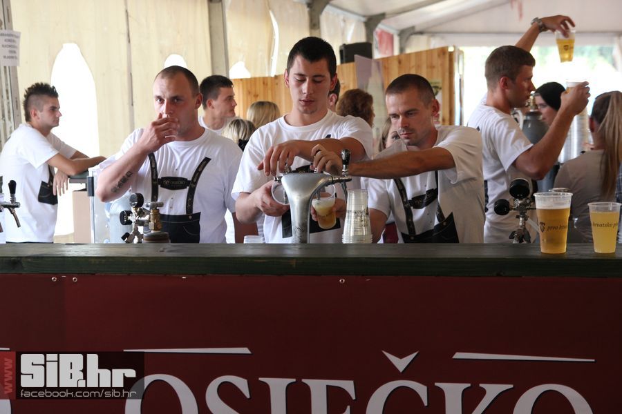Dani_piva_otvorenje_i_setnja_Si
